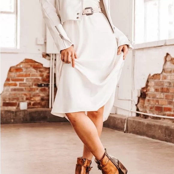 Free Bird “Joey” bronze pointy toe ankle boots Size 10 - Picture 9 of 9